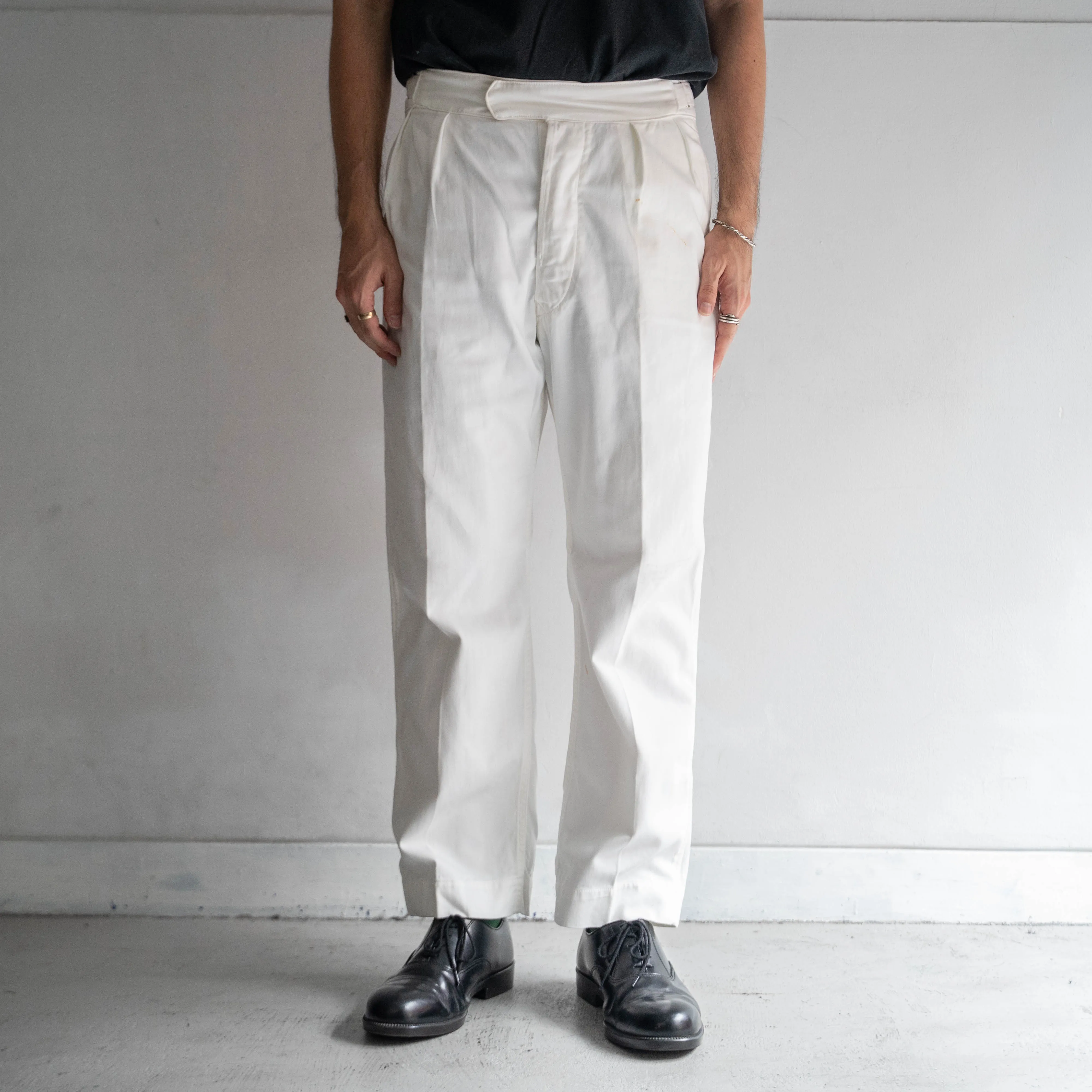 1960s Royal Navy white drill chino slacks -with adjuster-