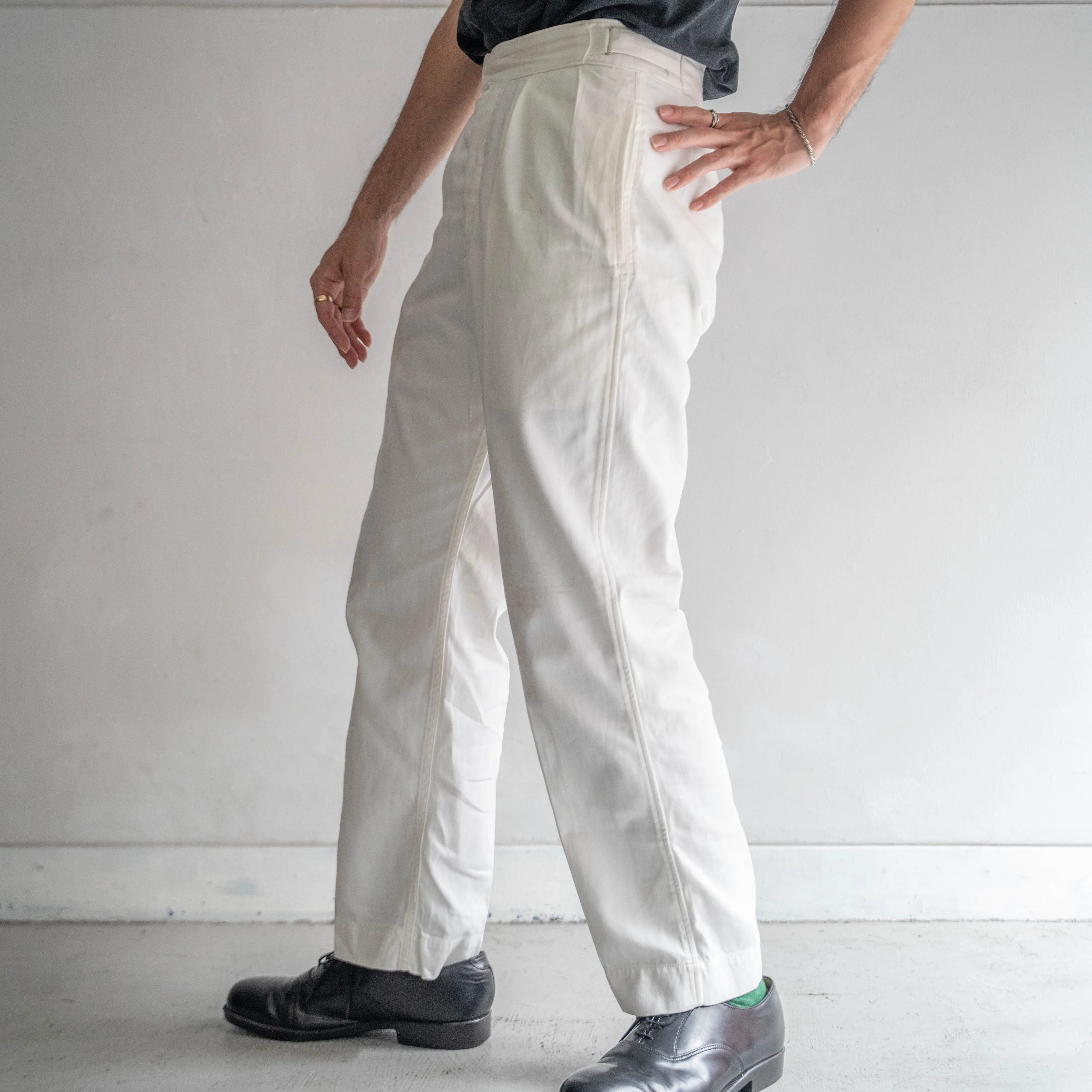 1960s Royal Navy white drill chino slacks -with adjuster-