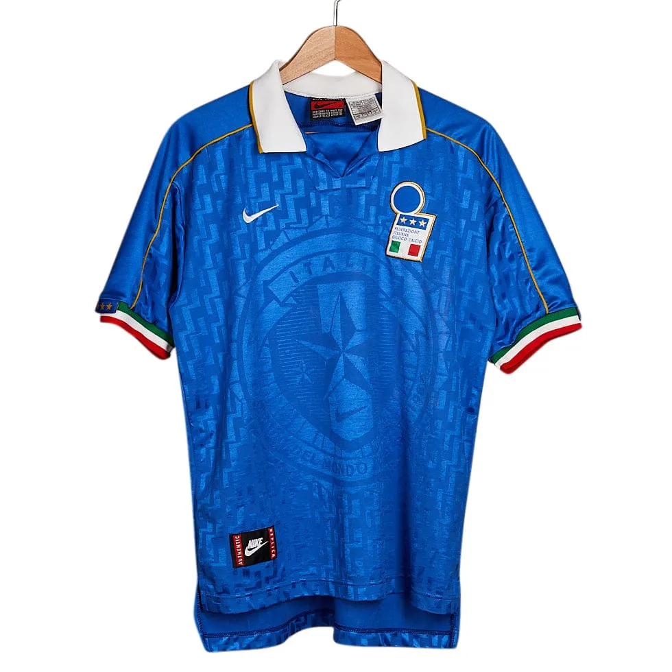 1994-96 Italy home shirt Nike M Very good