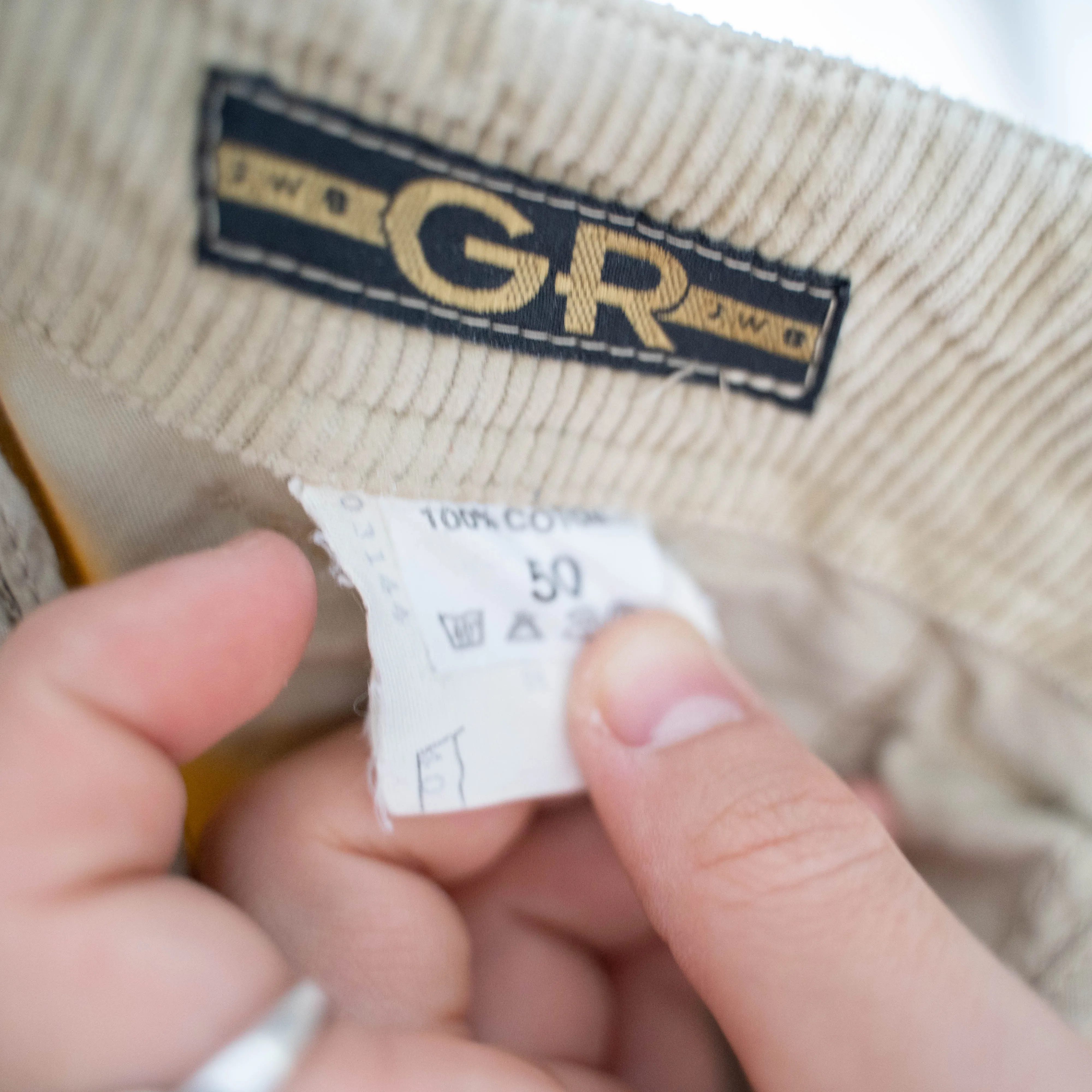 around 1990s European beige color corduroy cargo pants