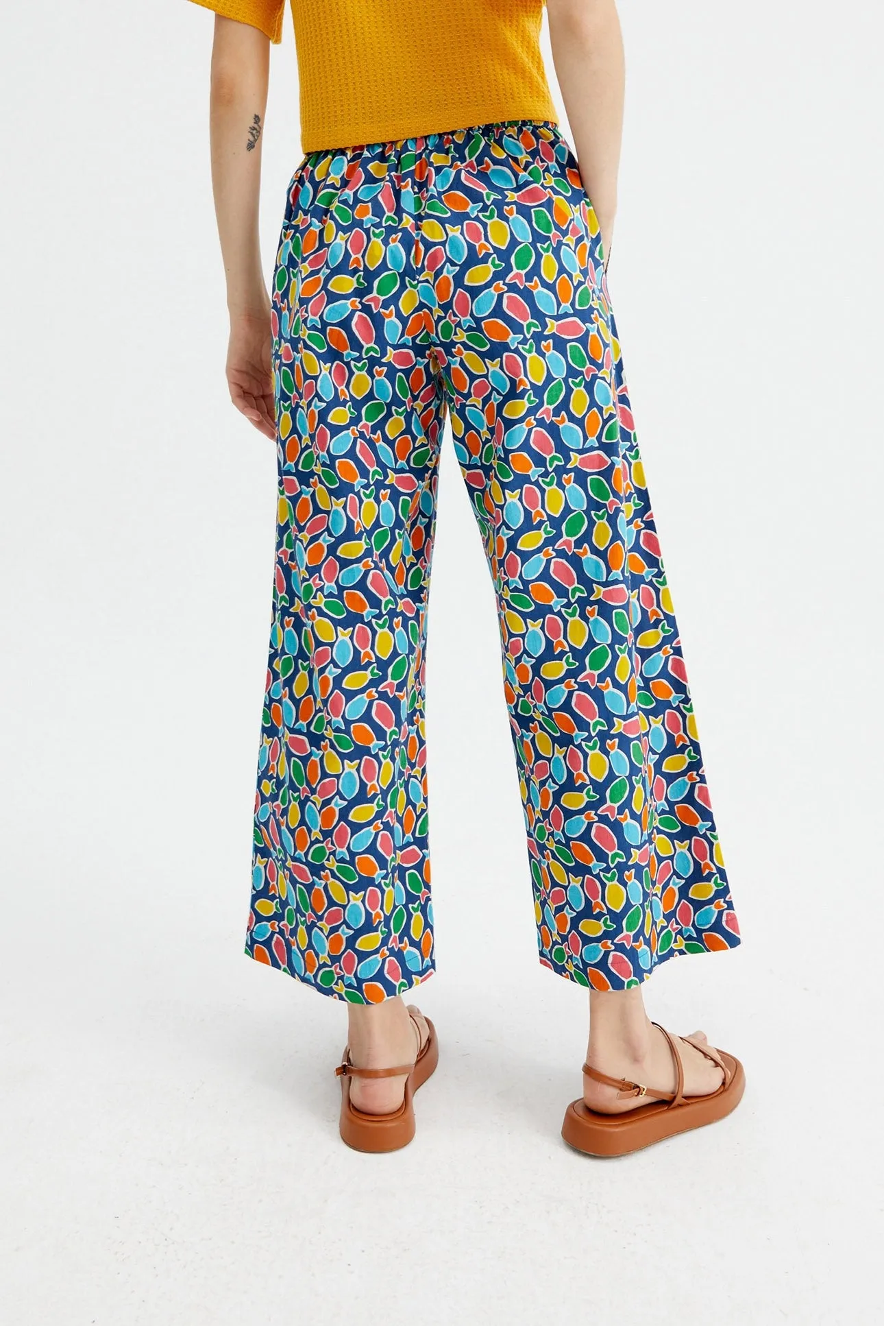 Fish Print Wide-Leg Cropped Trousers