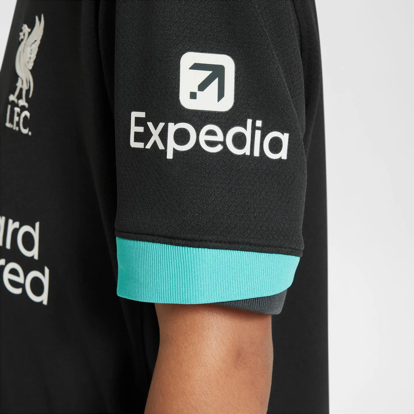 Liverpool F.C. 2024/25 Stadium Away