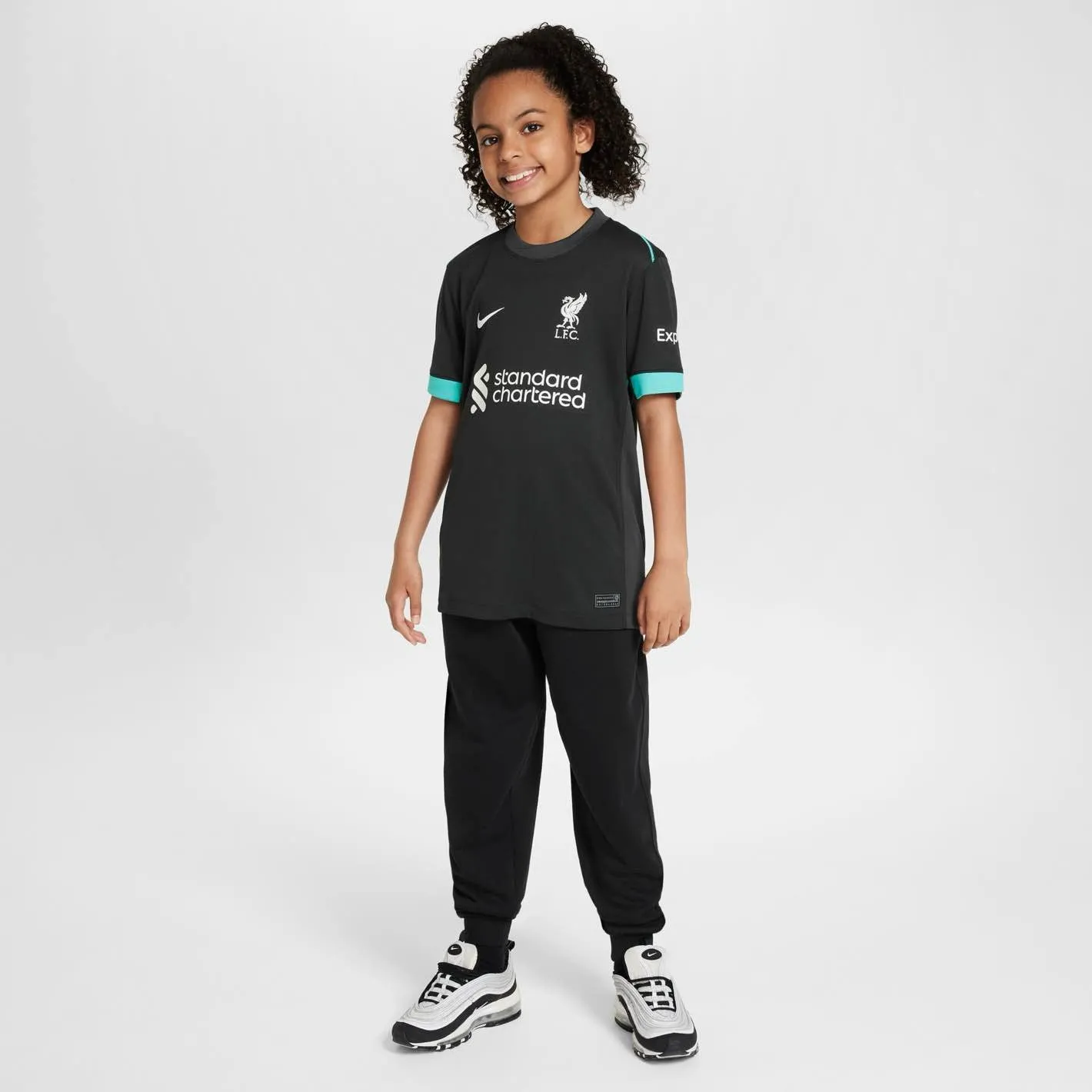 Liverpool F.C. 2024/25 Stadium Away